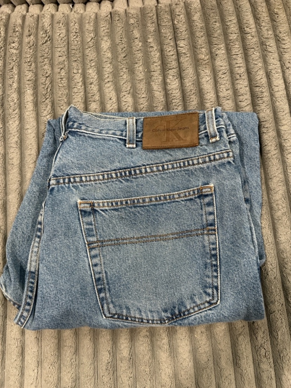 Calvin Klein Jeans. Size 36. Frayed/Cut Seam at ankle